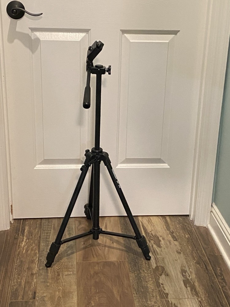 VELBON DF-40 TRIPOD Deluxe Lightweight Dual Function with Quick Release Plate