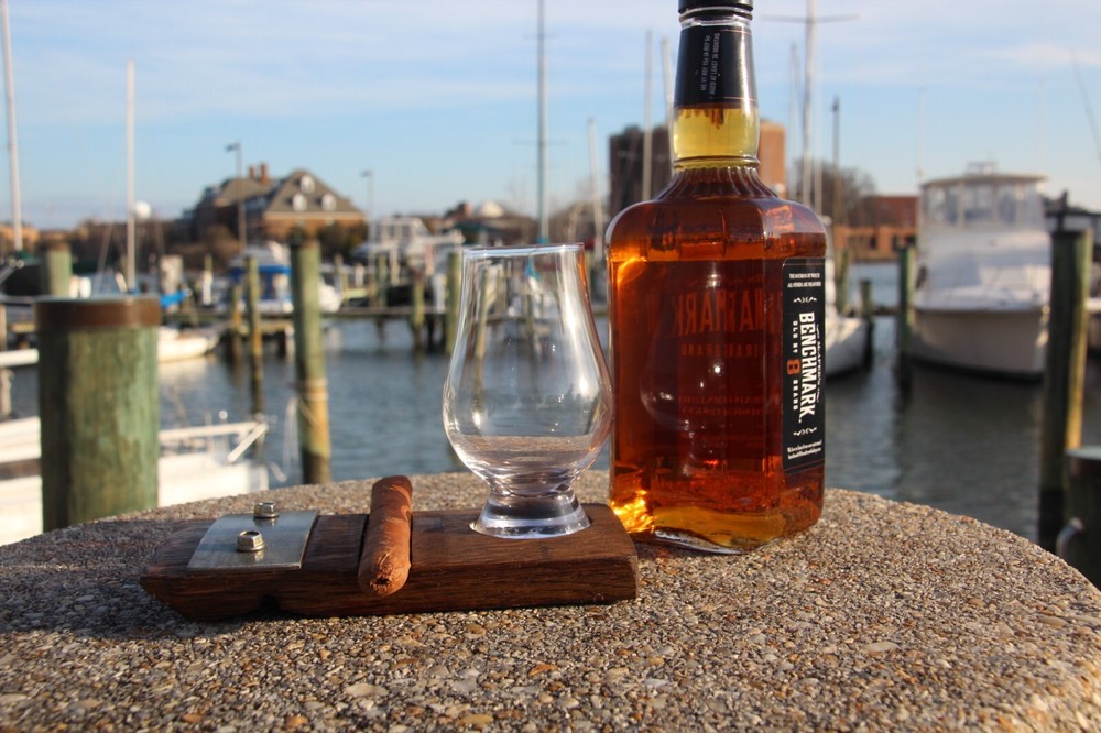 Single Glencairn glass coaster & cigar holder