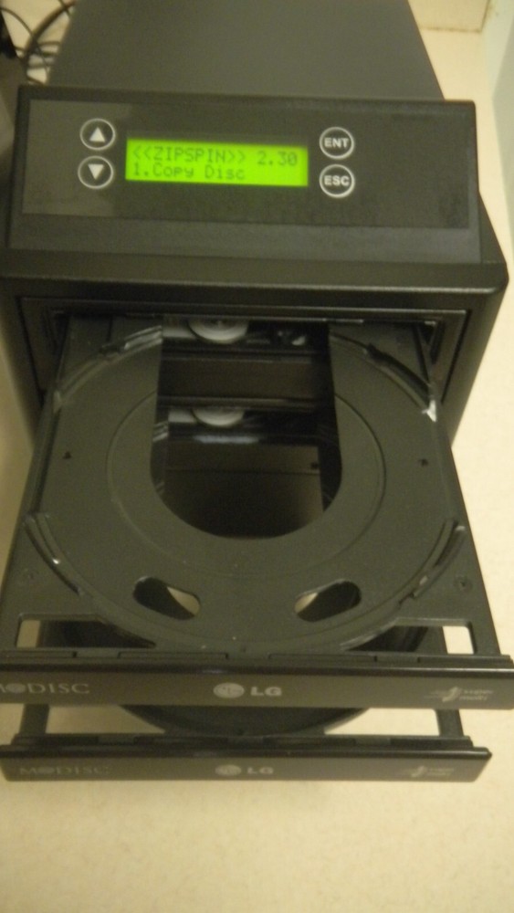 LG ZIPSPIN D 121-L CD/DVD Disc Drive Duplicator