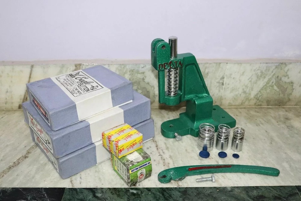 Manual Hand Press Machine With 3 Dies and Free Buttons