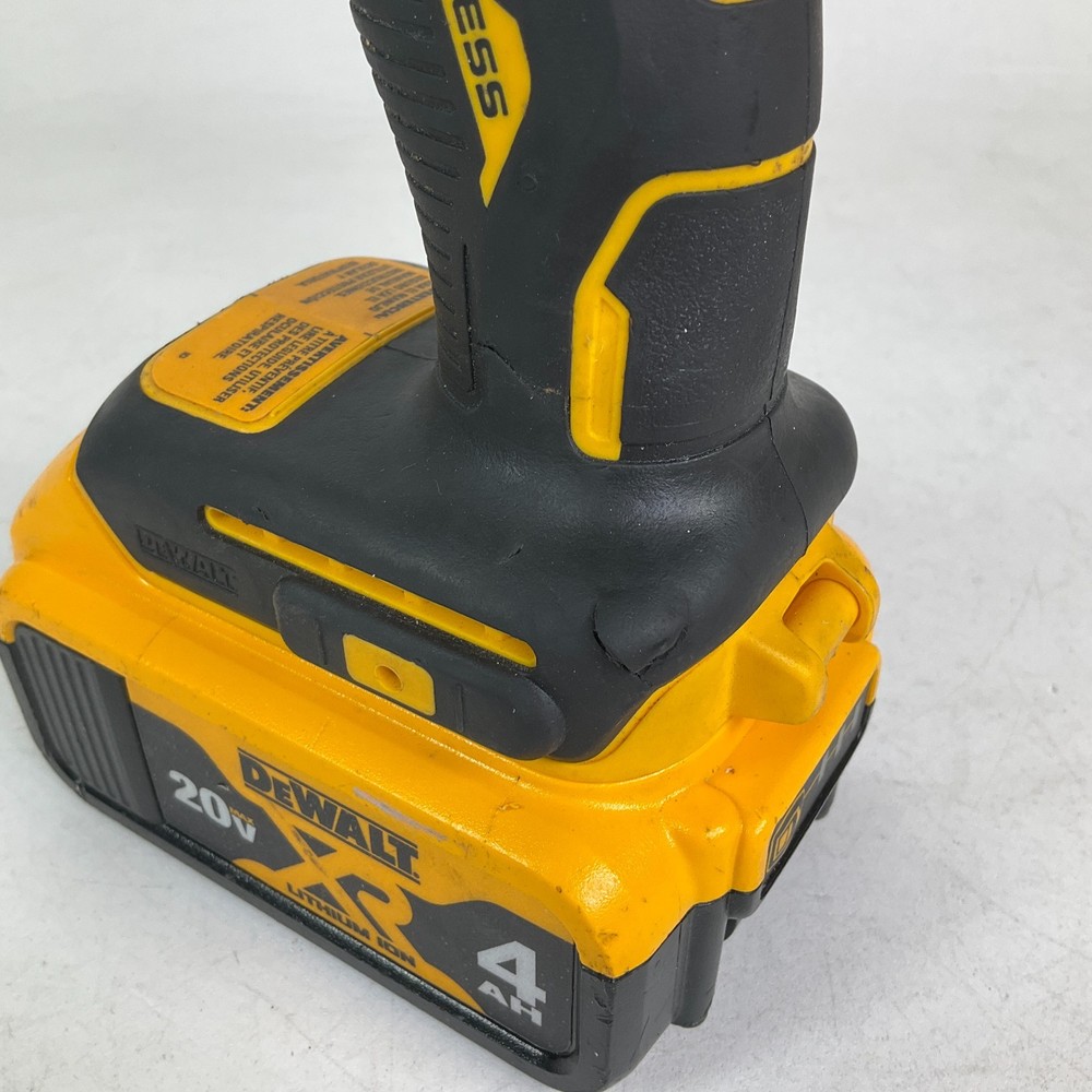 DeWalt DCF809 Atomic 20V Max Brushless Compact 1/4" Impact Driver 4Ah Battery