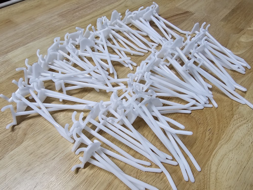4 Inch Plastic Pegboard Hooks For 1/8'" & 1/4" Pegboards (100 Pcs)