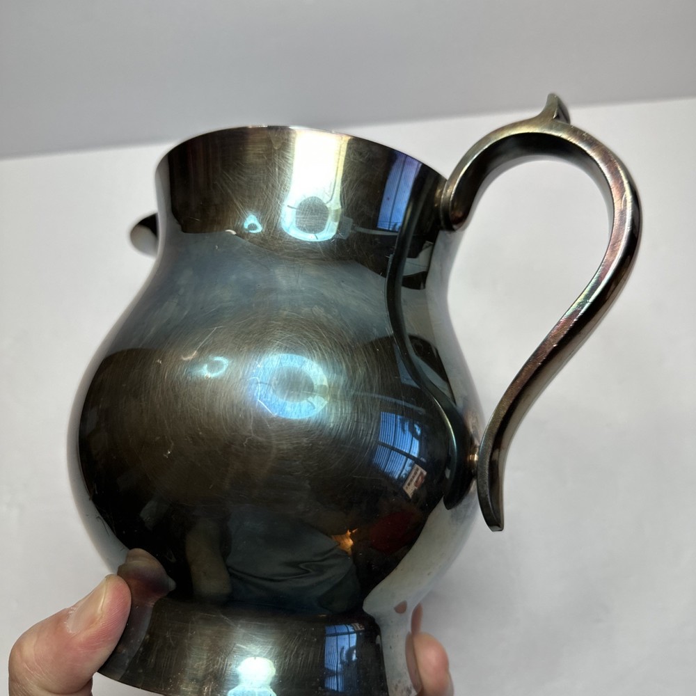 Vintage silver plated Pitcher Oneida silversmith. 6.5 Inches
