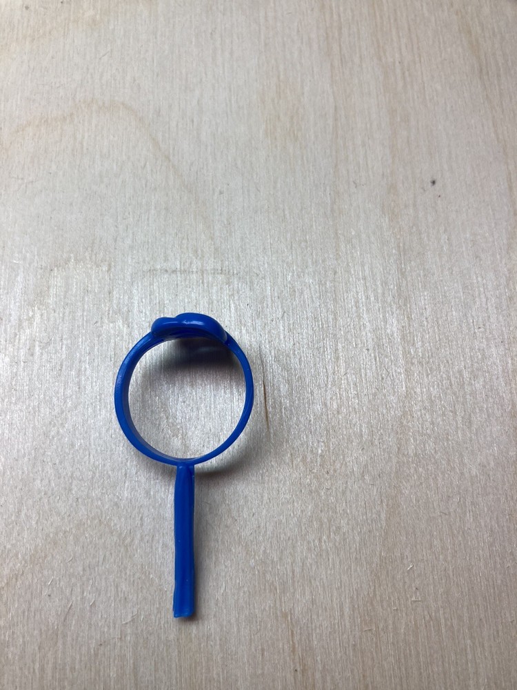Vintage Double Knot Style Ring Wax Size 6.5 R99