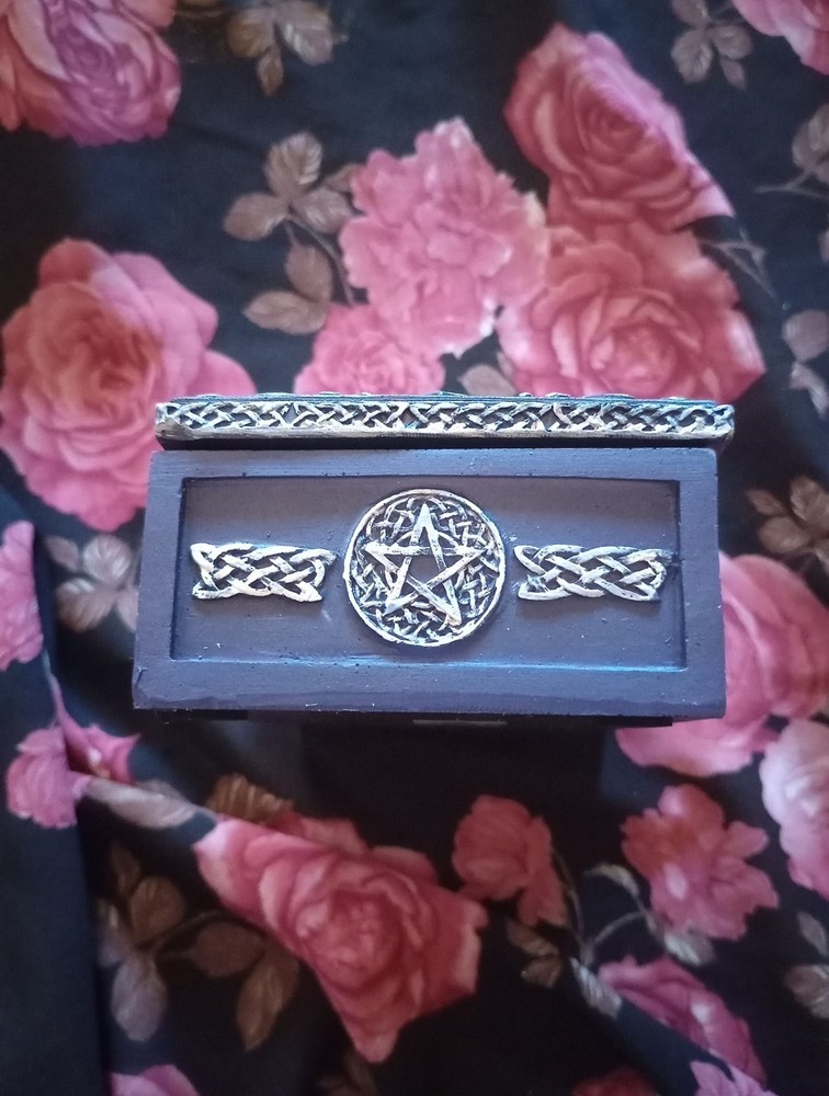 Witches Spell Tarot Card Holder
