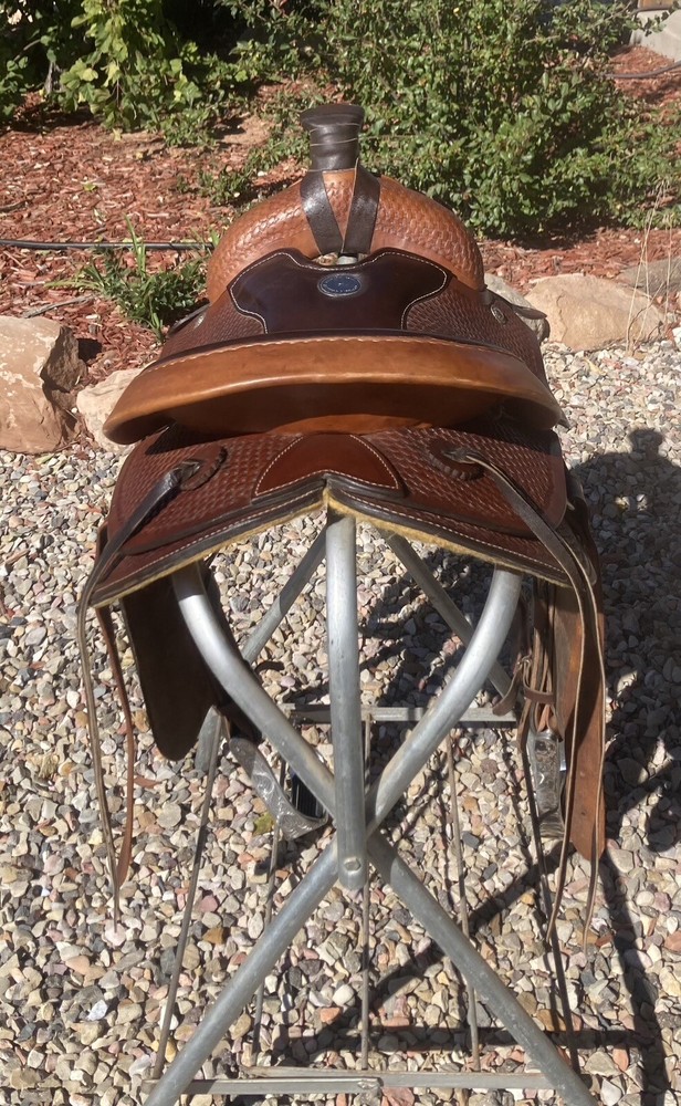 Buffalo Saddle Model 1550