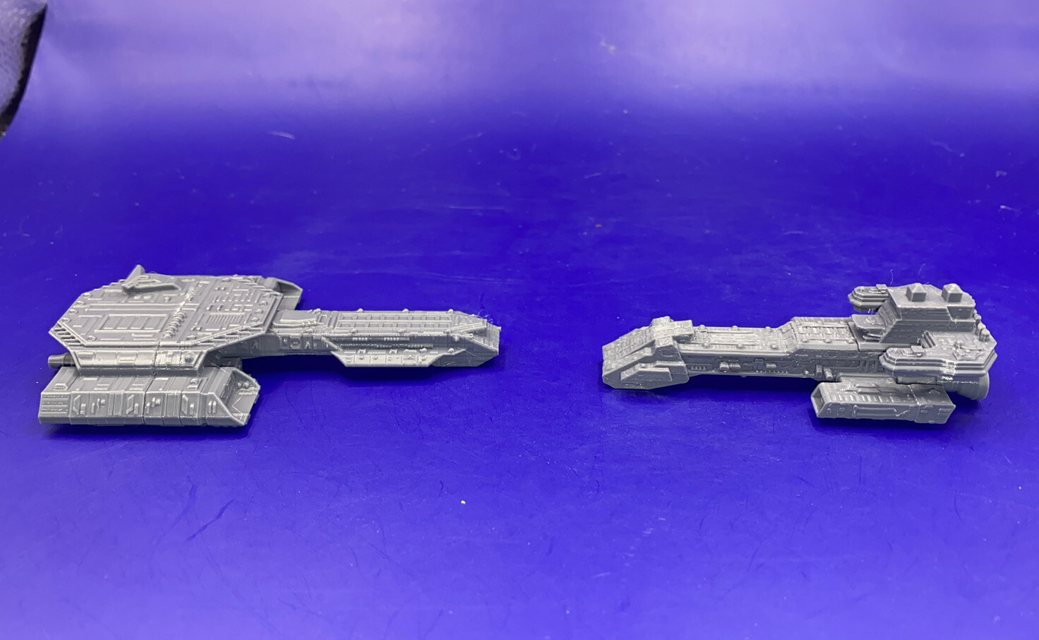 Stargate SG1 Compatible - Tau'ri (Earth) X-303 & X-304 Daedalus Battlecruiser