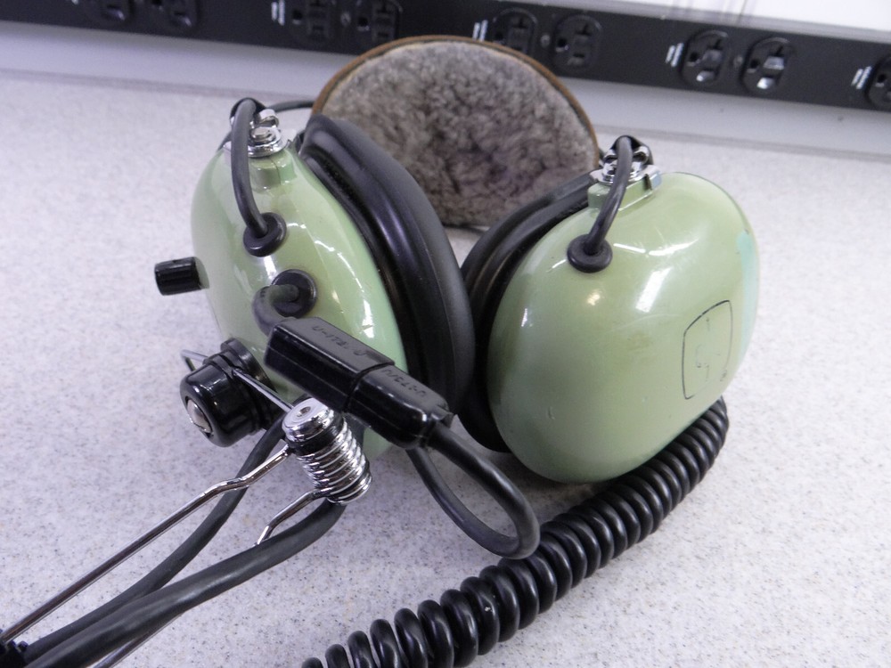 Vintage David Clark Pilot Headset Softtop Oregon Aero