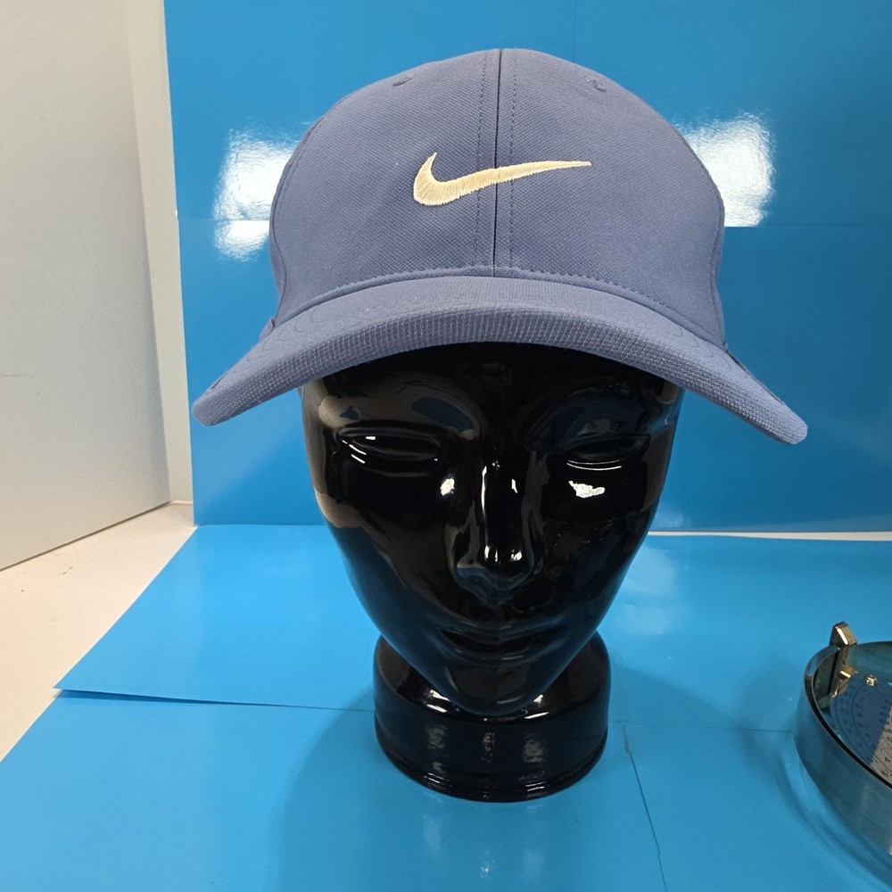 Nike Light Blue Golf Hat Perforated Adjustable Baseball Cap Swoosh Logo