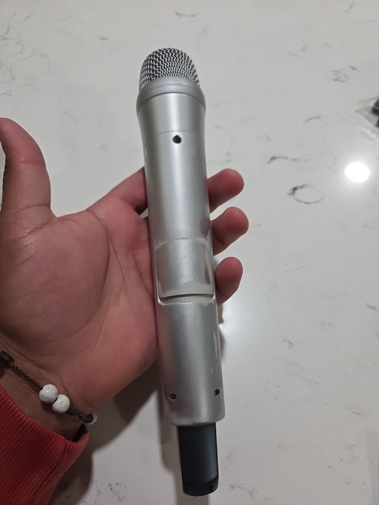 Magic Sing ET18K Portable Karaoke Microphone