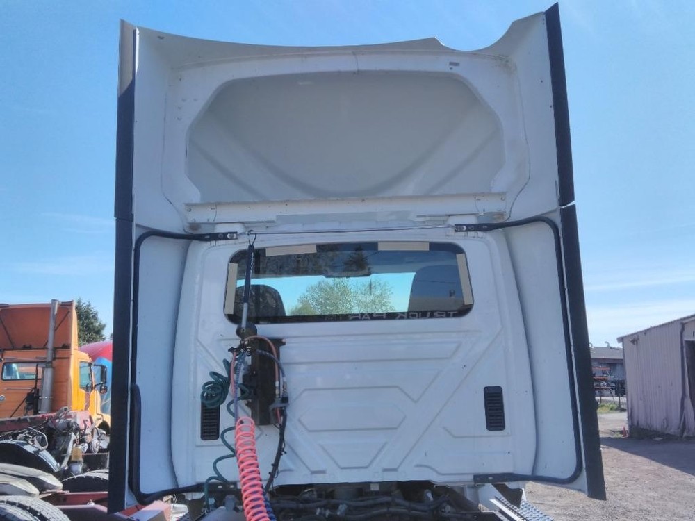 Replaces 2016 INTERNATIONAL 8600 CAB , OR