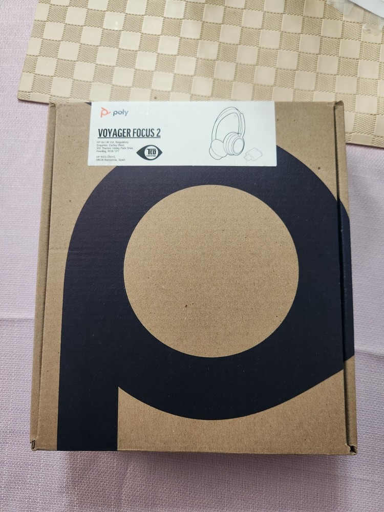 Poly Voyager Focus 2 UC Wireless Headset USB-C Open box
