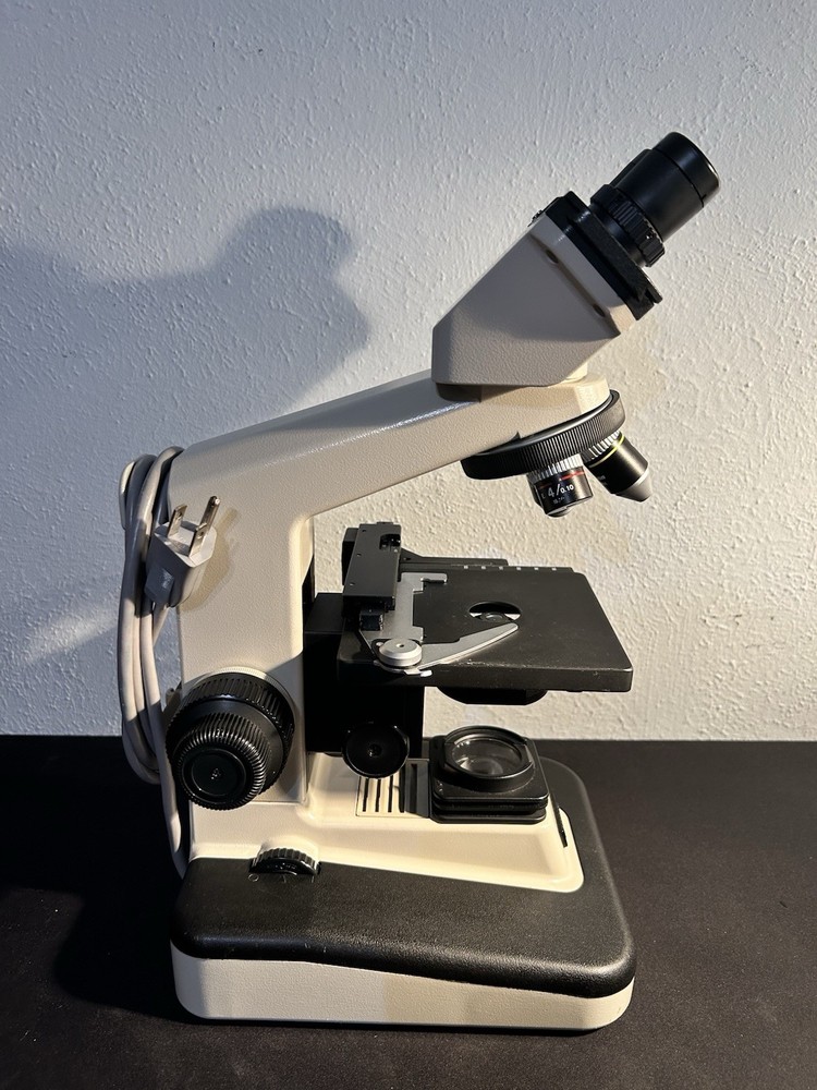 Nikon YS2-T Alphaphot 2 Microscope With Objectives E4 0.10/ E10 0.25/ E40 0.65