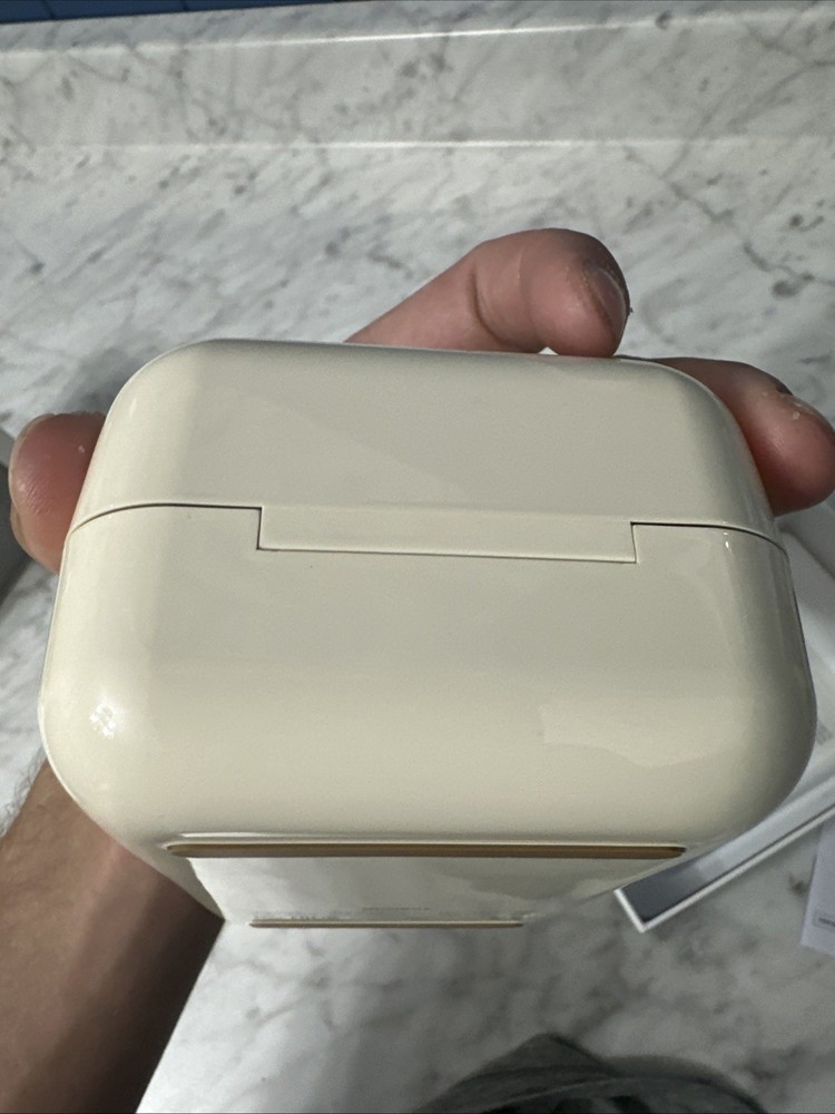 NIIMBOT B21S Smart Label Printer Open Box