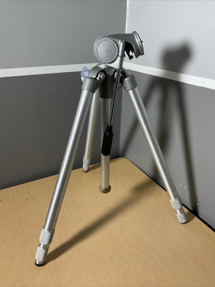 Nice! SLICK MASTER DELUXE Professional Tripod Adjustable Heavy-Duty with Case