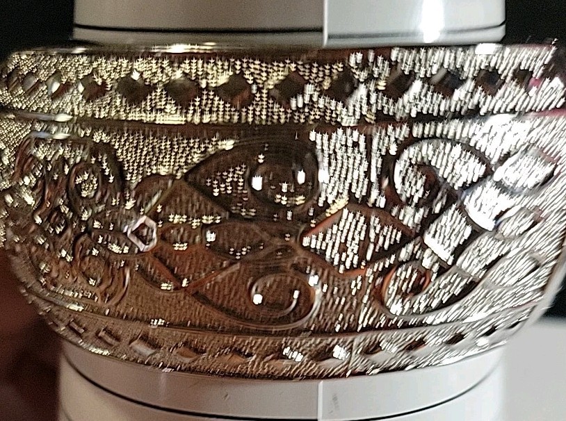 Silvertone Clamper Bracelet With Texured Design 7.5'