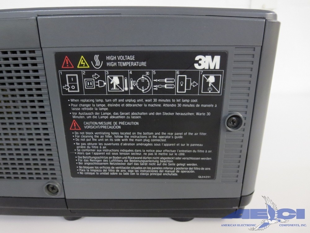 3M MP 8030 MULTIMEDIAL LCD PROJECTOR