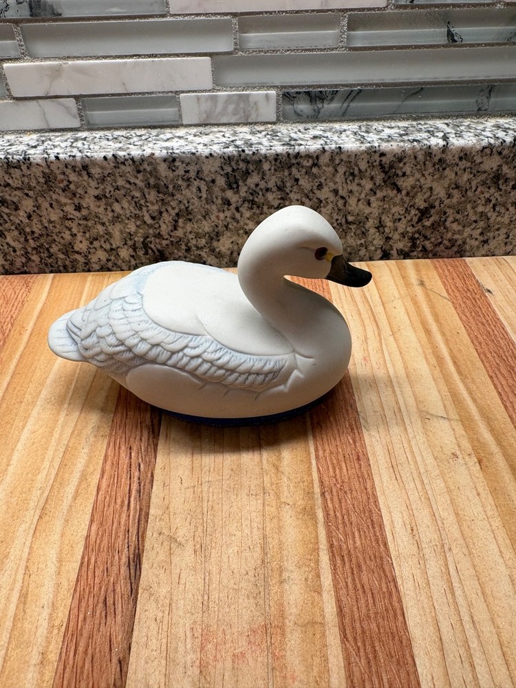 Swan has lint removal on bottom
