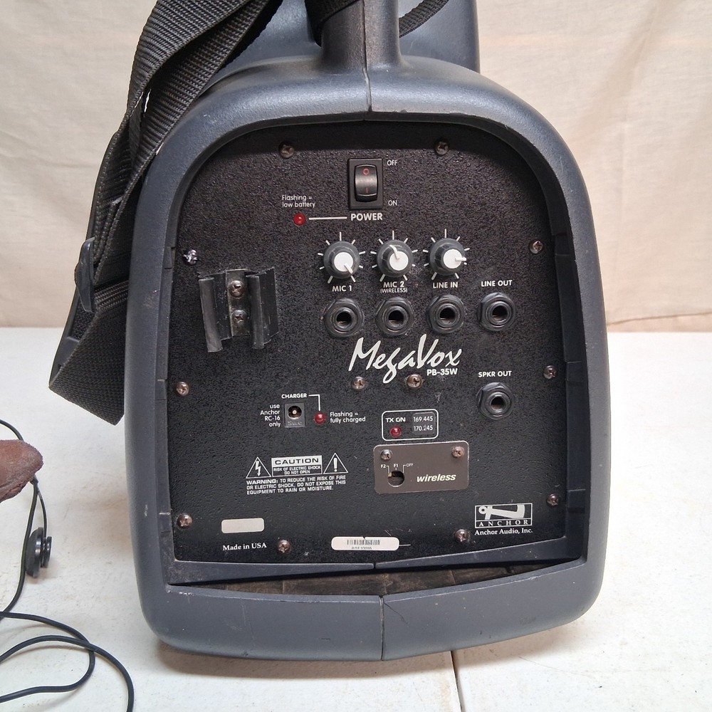 Anchor Megavox Pb-35w w/wireless Mic Serviced