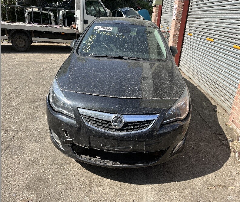 VAUXHALL ASTRA OWNERS MANUAL 2009-2015