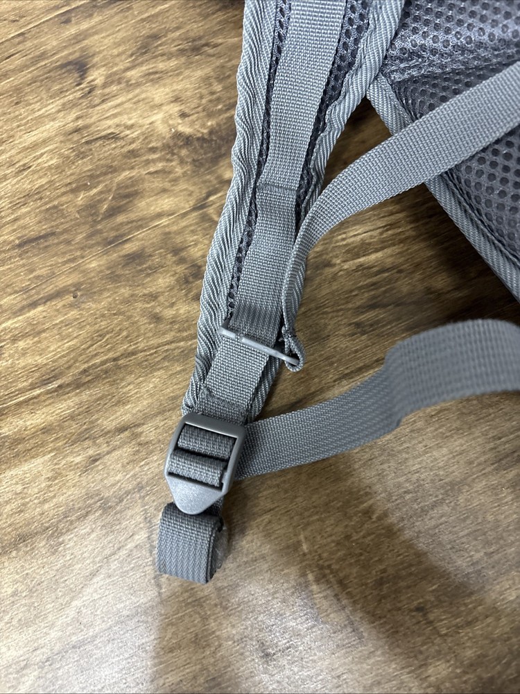 Ledge Gooseberry Motorcycle Hydration Backpack Unused