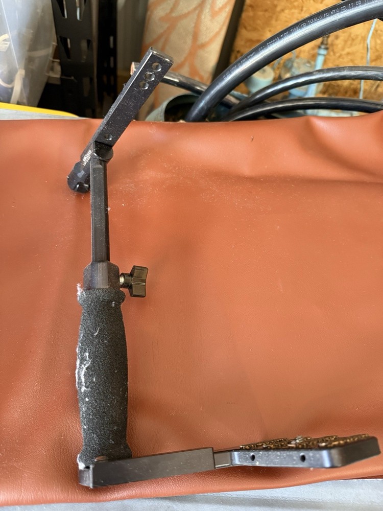 Custom Brackets CB Junior Rotating Camera Flash Handle