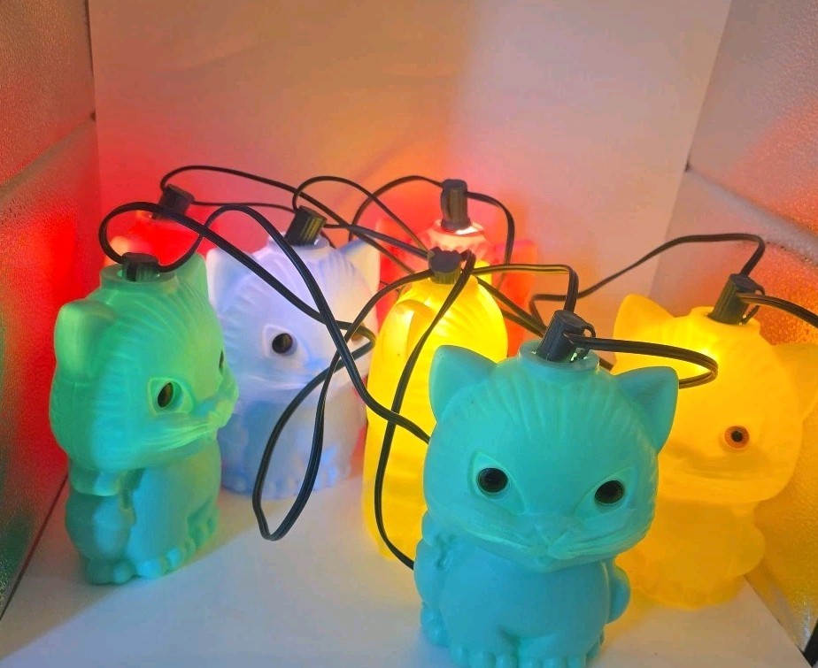 Vintage 7 Blow Mold Plastic Cat Kitty Patio RV String Light