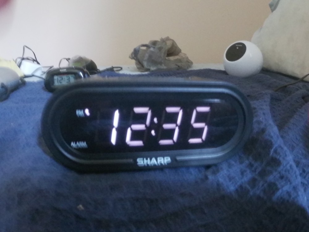 Sharp LED Alarm Clock Model SPC 476- 2021 - Dimmable Display- Snooze-Black