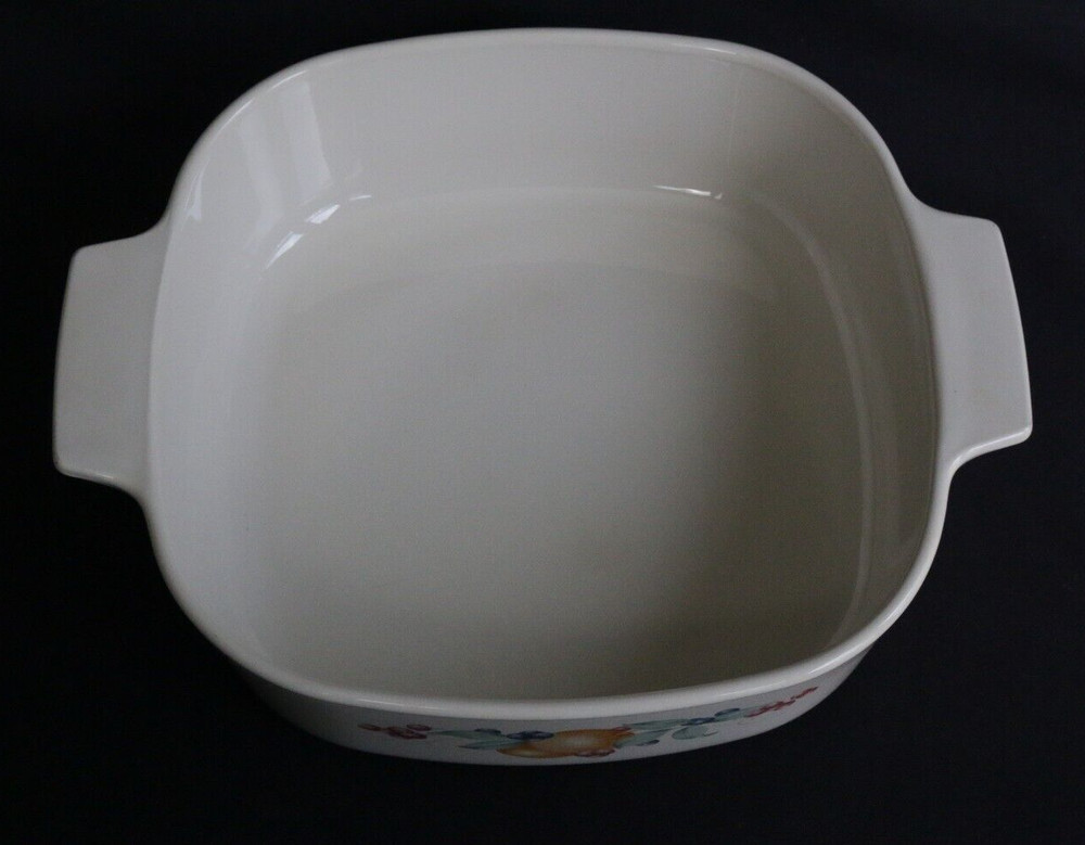 Corelle Abundance 2 Quart Casserole Dish with Lid A-2-B Cream