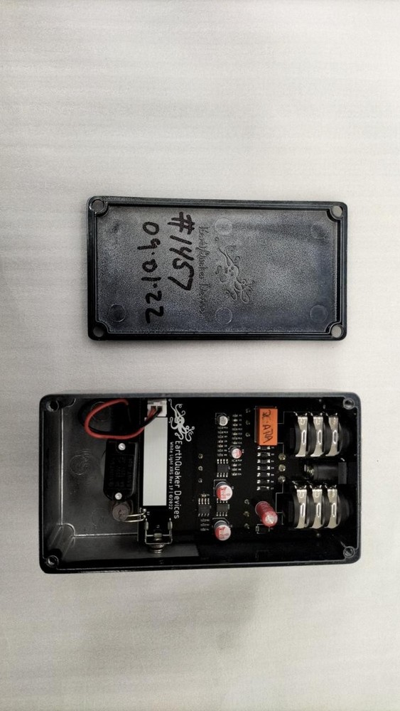 EARTH QUAKER DEVICES WHITE LIGHT EFFECTOR 799876