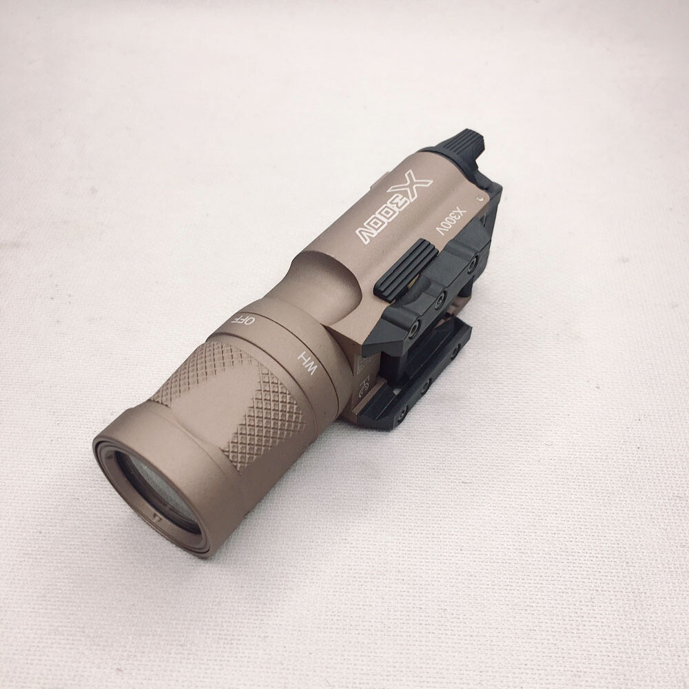 Tactica X300V Flashlight Dual-Output Flashlight Strobe Light White Shooting