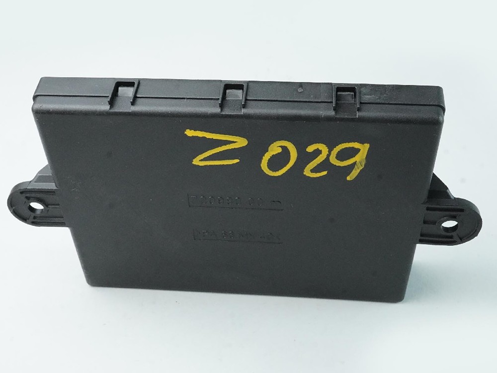 2007 - 2013 Mercedes Benz S Class W221 Door Control Module Computer Lh Front
