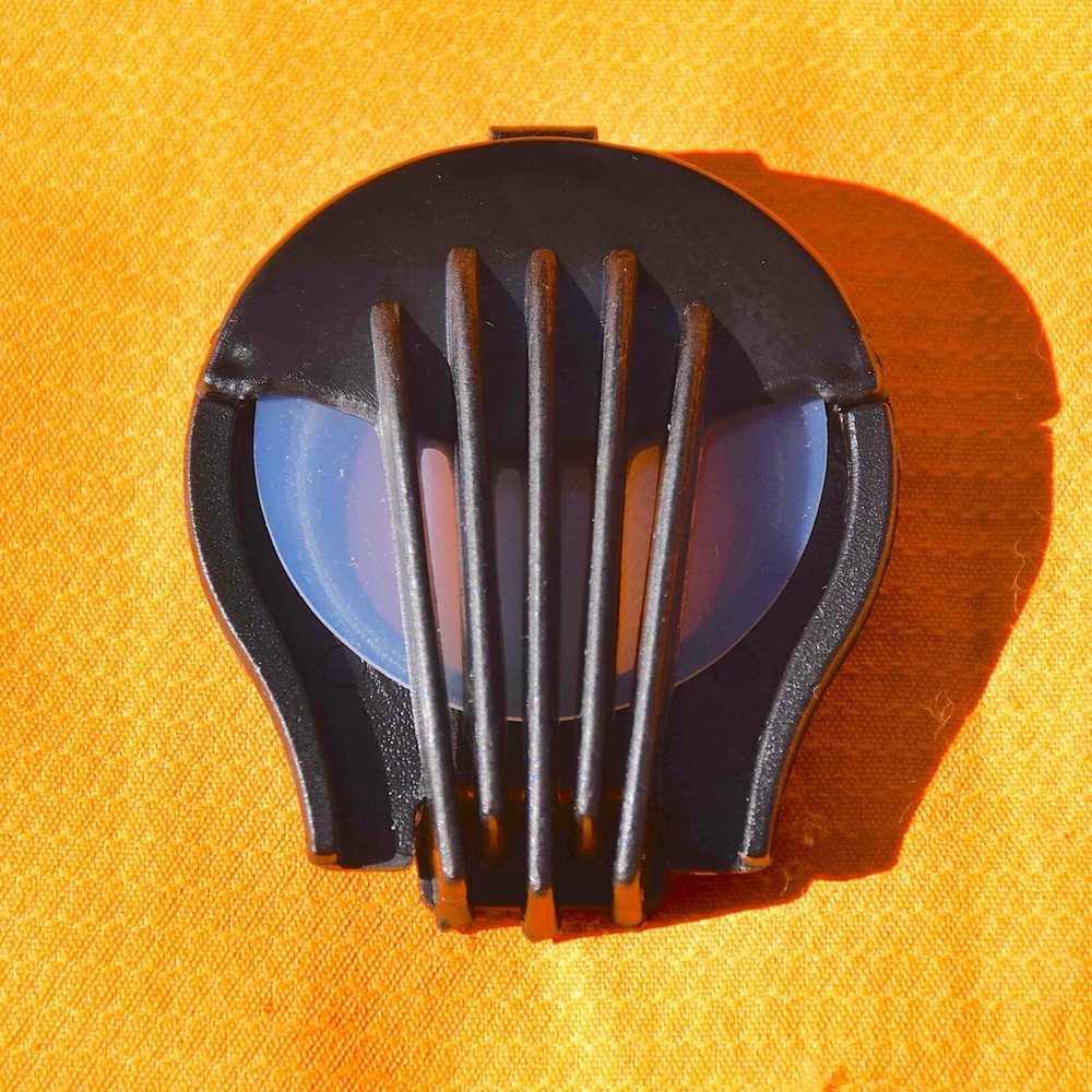 Face mask with Removable 1-Way Exhaust Valve