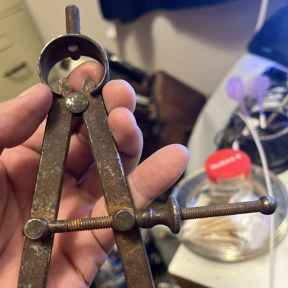 9”SPRING JOINT FLAT LEG INSIDE CALIPER USA antique