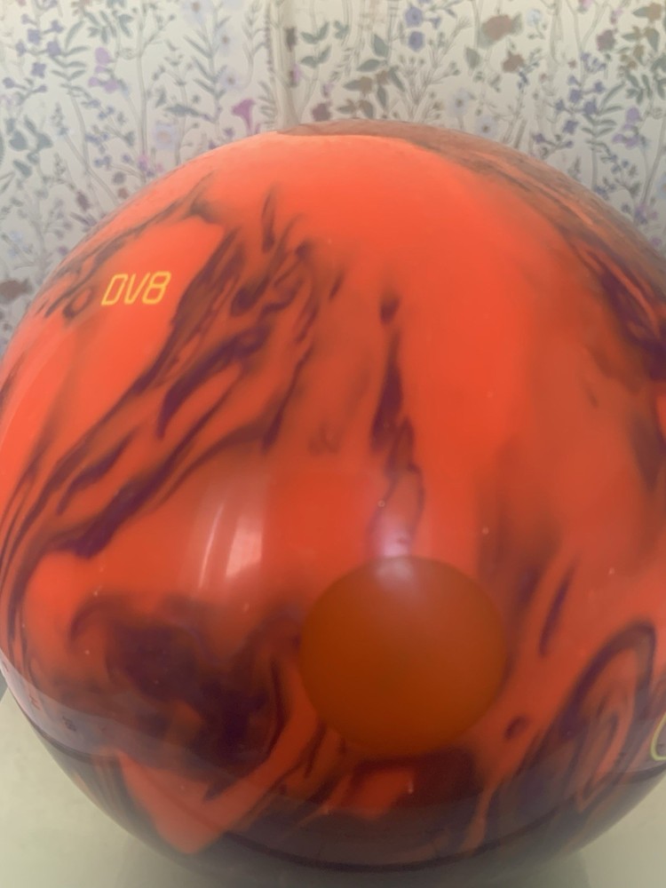 DV8 bowling ball 15lb Used Verge
