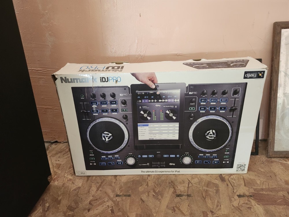 Numark iDJ PRO Double Deck DJ Controller, Filter, USB, RCA, PC/Mac Compatible