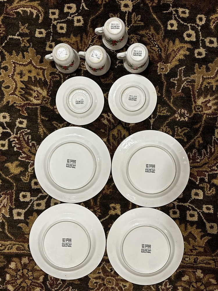 Tabletops Unlimited Christmas Dinnerware With Holly Design