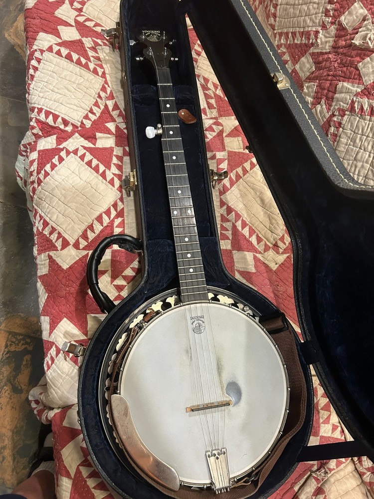 Deering Boston 5-String Banjo