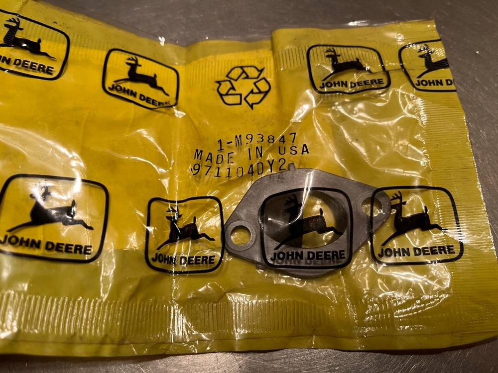 M93847  Genuine OEM  John Deere   INSULATOR