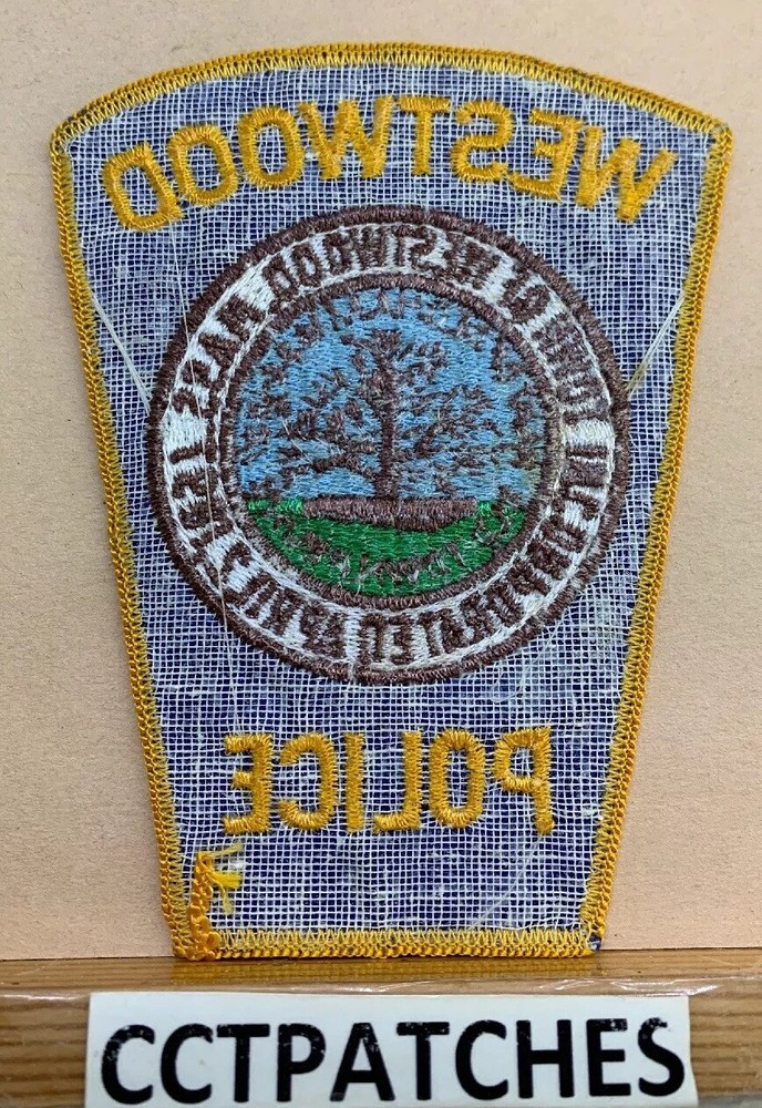 WESTWOOD, MASSACHUSETTS POLICE SHOULDER PATCH MA