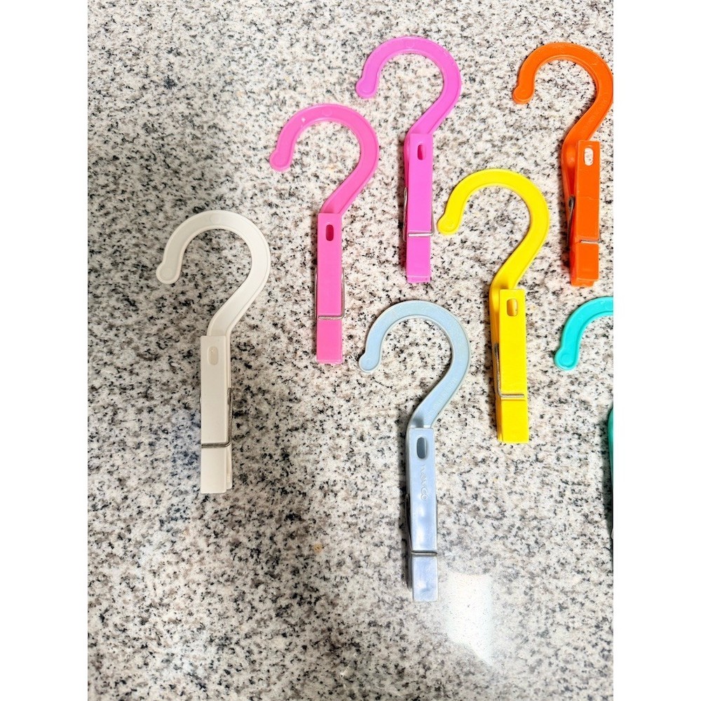 Laundry Hanger Hook Clips Multicolor Clothesline Towel Hooks 8pc
