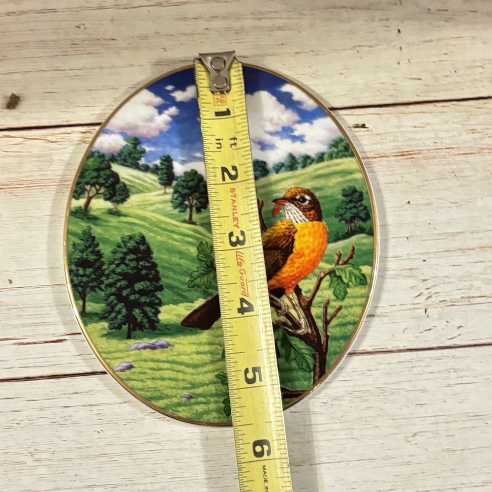 5.5” Oval Ceramic Bird Plaque