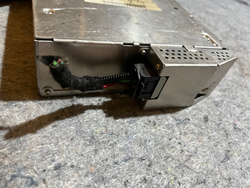 BMW 6 CD Compact Disc Changer Part 6956939
