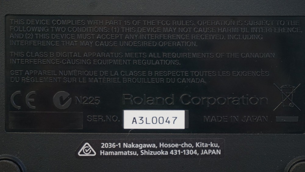 Roland SP-404A Linear Wave Sampler Black Production Sampler / Drum Machine