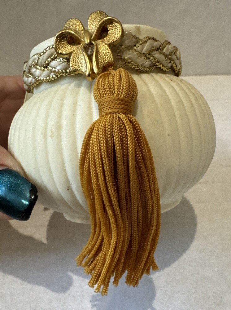 Fancy Vtg Ivory Ceramic Bulb & Tassel Atomizer Perfume Bottle 2.5”