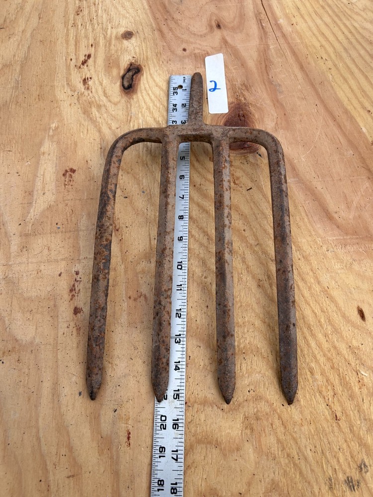 Fork Rake Head 4 Thines Rusty Rustic no handle Original Vintage Primitive Metal