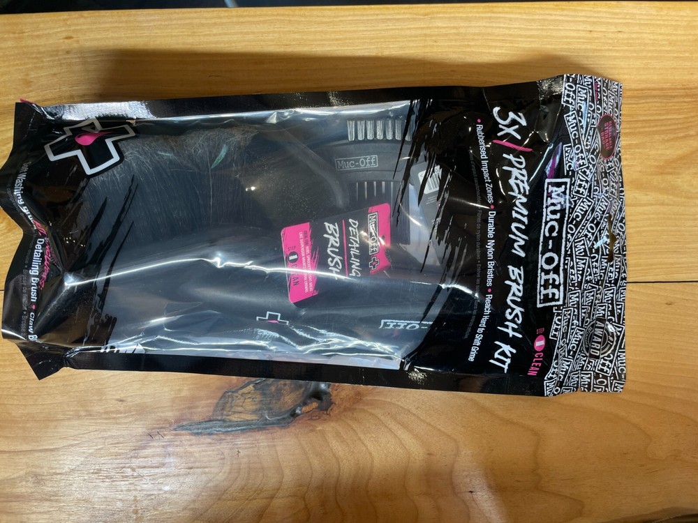 Muc-Off Three Brush Set