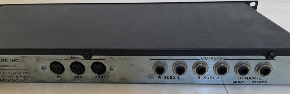 EMU Vintage Keys Rackmount Synthesizer Module MIDI