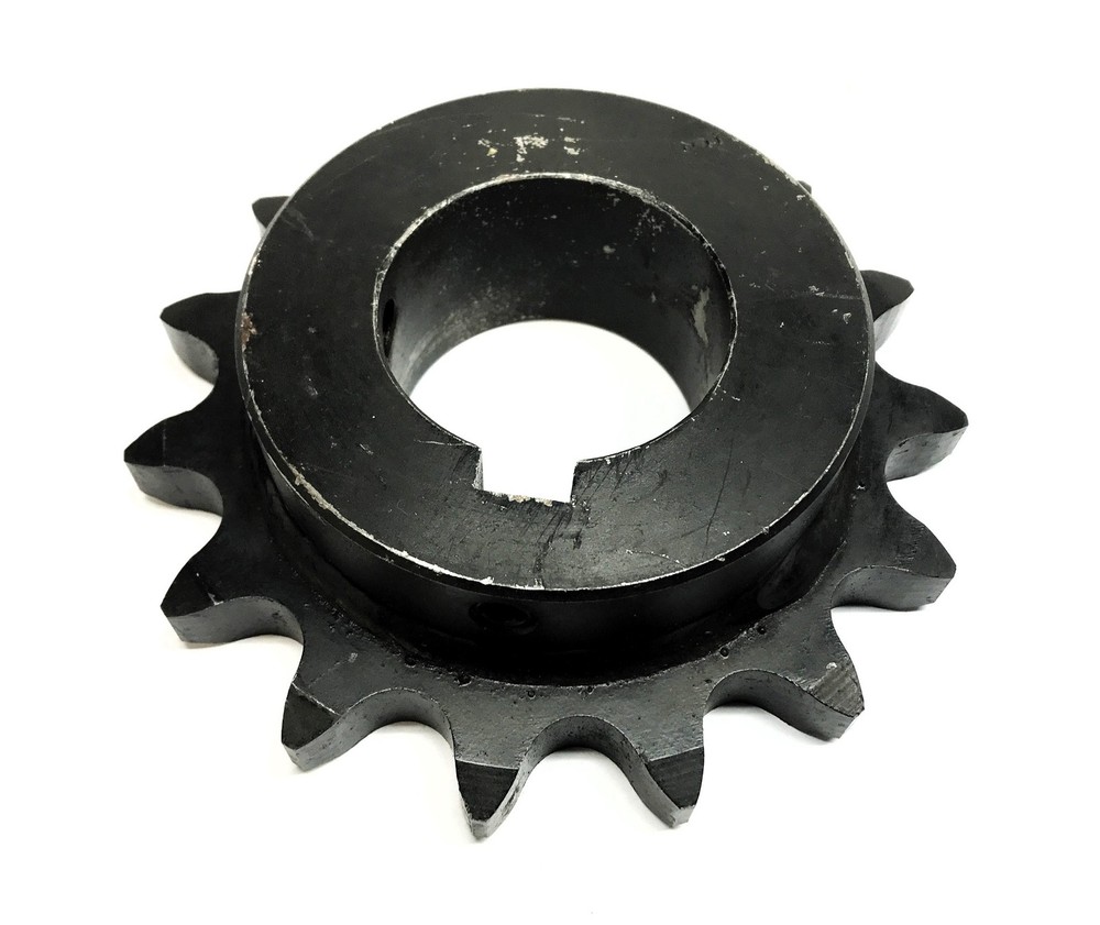 UST 2-1/2" Bore Roller Chain Sprocket W/ Keyway H100A15 USED