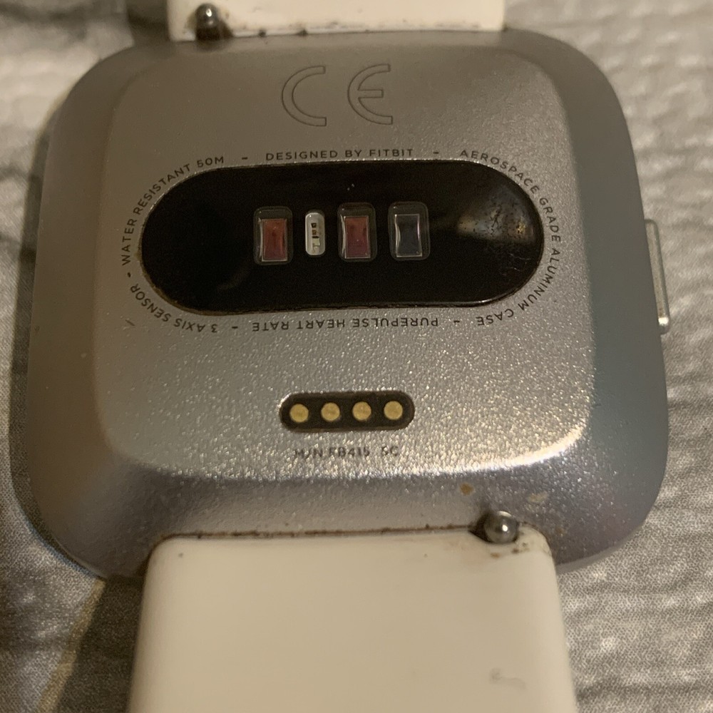 FITBIT M/NFB415 SC For Parts Or Repair UNTESTED